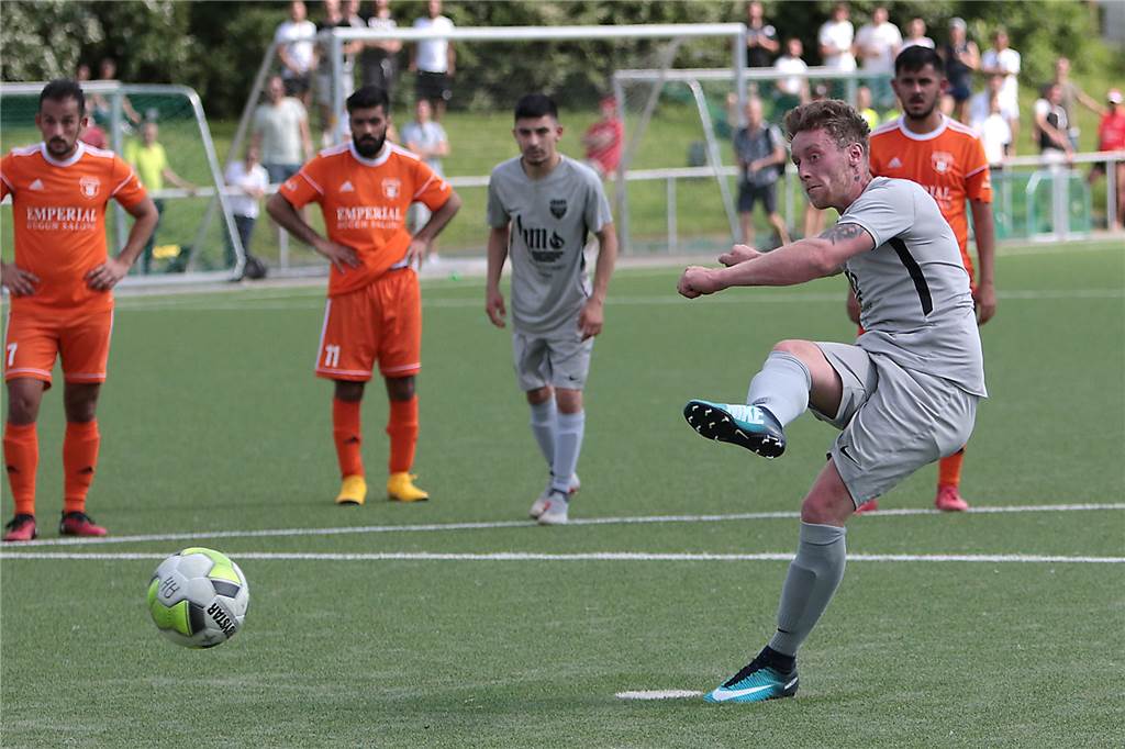 Liveticker: Eintracht Ickern kämpfte vergeblich um den Aufstieg in die Kreisliga A Kevin Tann bei, Elfmeter.