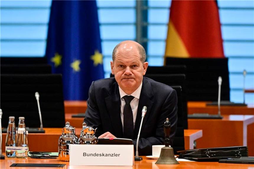 Nach Selenskyj-Absage: Scholz unterstützt Steinmeier – und lässt Kiew-Reise offen Kiew hofft auf einen Besuch von Bundeskanzler Scholz. Präsident Selenskyj will «unmittelbar praktische Entscheidungen treffen (...) inklusive der Lieferung der Waffen».