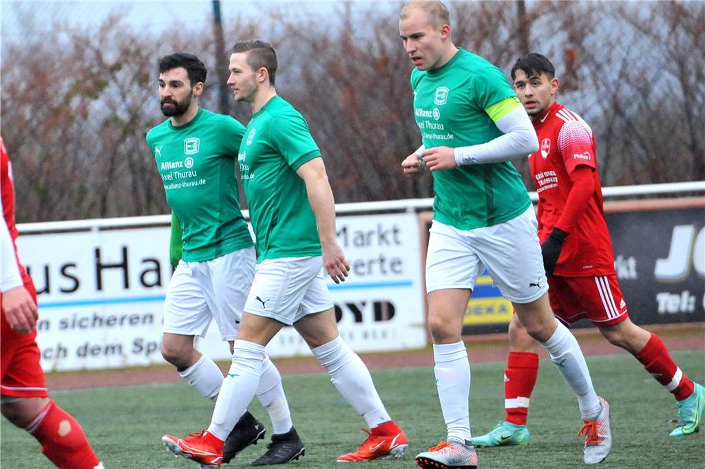 Top-3-Hitliste der Top-Stürmer: Salomonisches Urteil um den Platz auf dem Thron Kilian Lein (2.v.li., SG Eintracht Ergste).