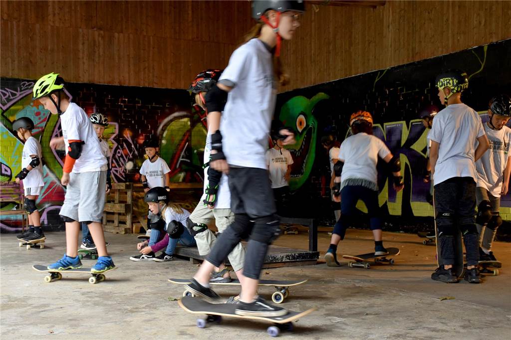 Anmeldungsphase für Skateboard-Workshop startet heute Kinder lernen Skaten beim Skate-Workshop, wie hier schon in der Vergangenheit in Raesfeld.