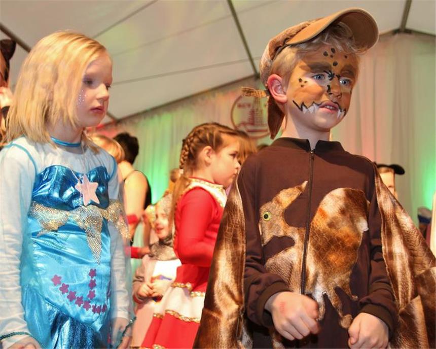 Kinderkarneval des RCV mit vielen fantasivollen Kostümen, kindgerechtes Showprogramm und Fröhlichkeit.