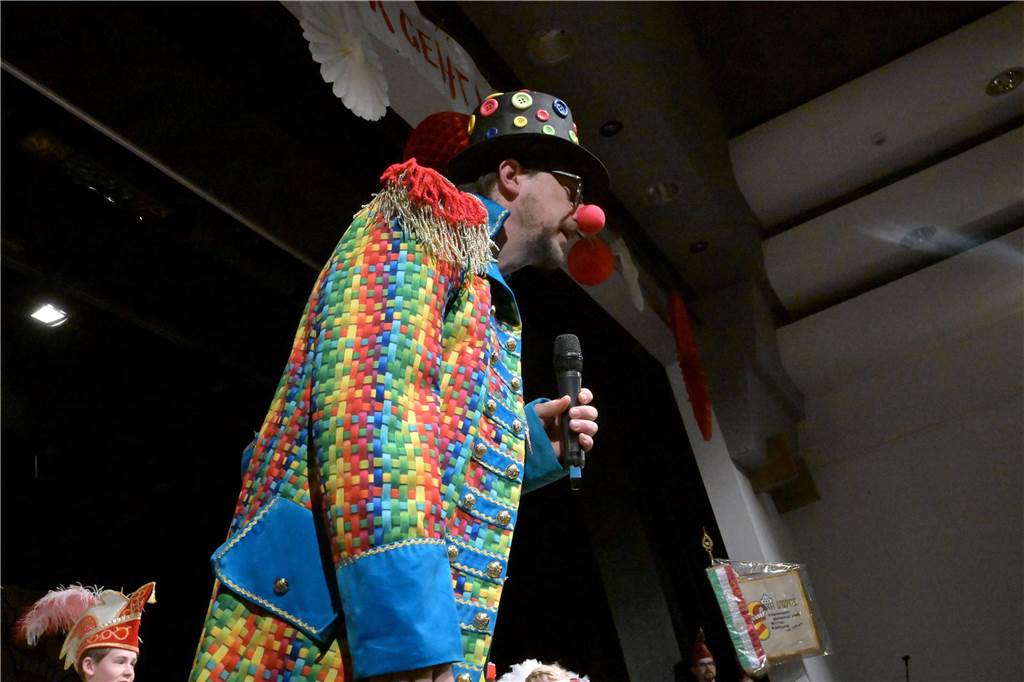 Kinderkarneval im Kolpingsaal in Werne: Hunderte Kinder feierten dort ein buntes Fest.