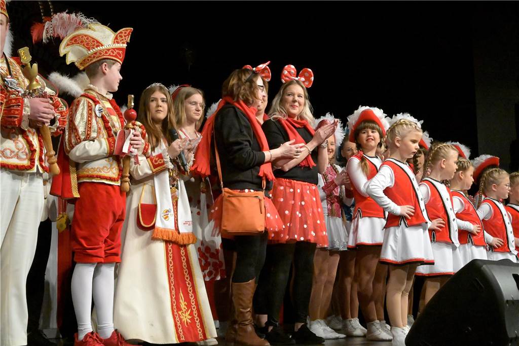 Kinderkarneval im Kolpingsaal in Werne: Hunderte Kinder feierten dort ein buntes Fest.