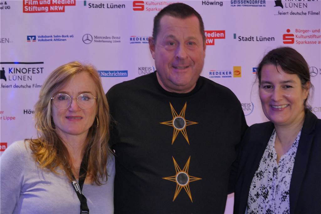 Schauspielerin Nina Petri: „Lünen ist mein persönliches Cannes“ Kinobetreiber Meinolf Thies mit der künstlerischen Leiterin des Kinofests, Sonja Hofmann (r.) und Schauspielerin Nina Petri.