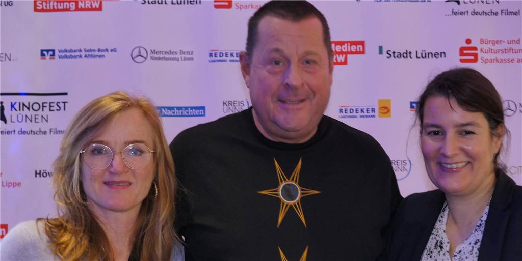 Kinofest Lünen: Sonja Hofmann hat spannende Festival-Filme im Blick Kinofestleiterin Sonja Hofmann (r.), Cineworld-Betreiber Meinolf Thies - hier mit Schauspielerin Nina Petri beim 31. Kinofest - und das ganze Team bereiten seit Januar die 32. Auflage des Festivals vor.