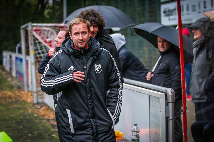 Drei Spieler vom Kirchhörder SC müssen gehen - Sascha Rammel: „Der Kader ist zu breit“ Kirchhörde-Coach Sascha Rammel hält den Kirchhörder Kader für zu groß.