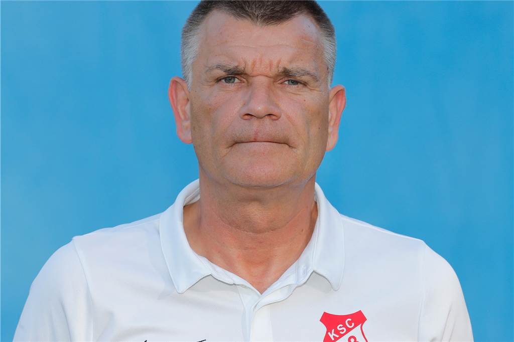 Respekt, Kirchhörde! Aus dieser Liga hat der KSC noch nie einen Spieler verpflichtet Kirchhördes Sportlicher Leiter Jörg Mielers hat die Verpflichtung letztlich möglich gemacht.