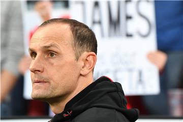 Klar gegen die Bayern unterlegen: Bayer Leverkusen mit Heiko Herrlich.