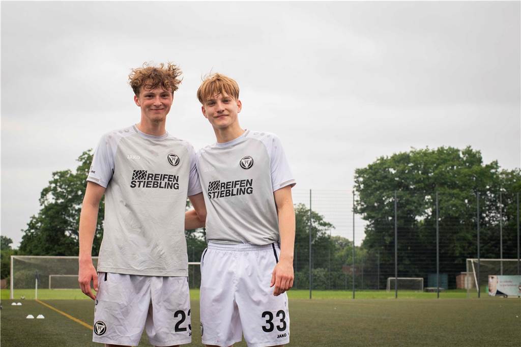 Klassenerhalt am letzten Spieltag: Erst hat die U19 des TuS Haltern am See mit 7:3 RW Ahlen geschlagen, dann musste sie warten. Als klar war, dass Sprockhövel verloren hat, war auch klar: Das Team bleibt Westfalenligist!