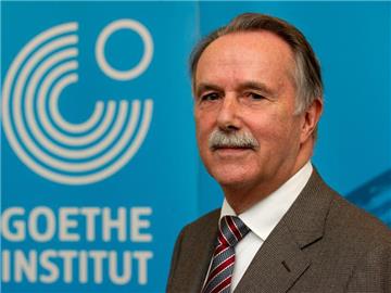 Klaus-Dieter Lehmann, Präsident des Goethe-Instituts, bei der Jahrespressekonferenz. Foto: Tim Brakemeier