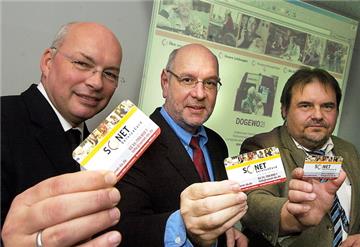 Klaus Graniki (Dogewo), Martin Kaiser (Shdo) und Siegfried Gebur (Indiso) arbeiten beim Projekt "Sonet" zusammen.