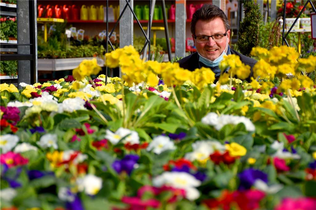 Ahauser Einzelhändler müssen wieder schließen? „Halte ich nicht für klug“ Klaus Ikemann, Geschäftsführer des Gartencenters Hilgert, sagt mit Blick auf das Wirr-Warr rund um die neuen Corona-Regeln: "Die Ungewissheit ist das Schlimmste."