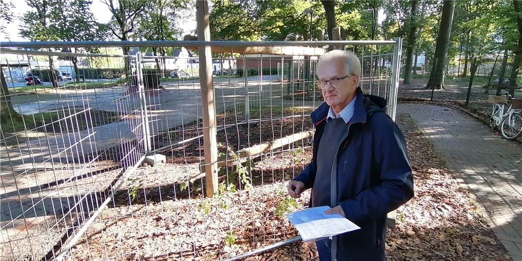 Dortmunder Boulevard der Kinderrechte wurde bisher nie richtig fertig Klaus Schlichting ist einer der Initiatoren des "Boulevards der Kinderrechte". Er fordert, dass das durch Vandalismus zerstörte Klangspiel erneuert wird.