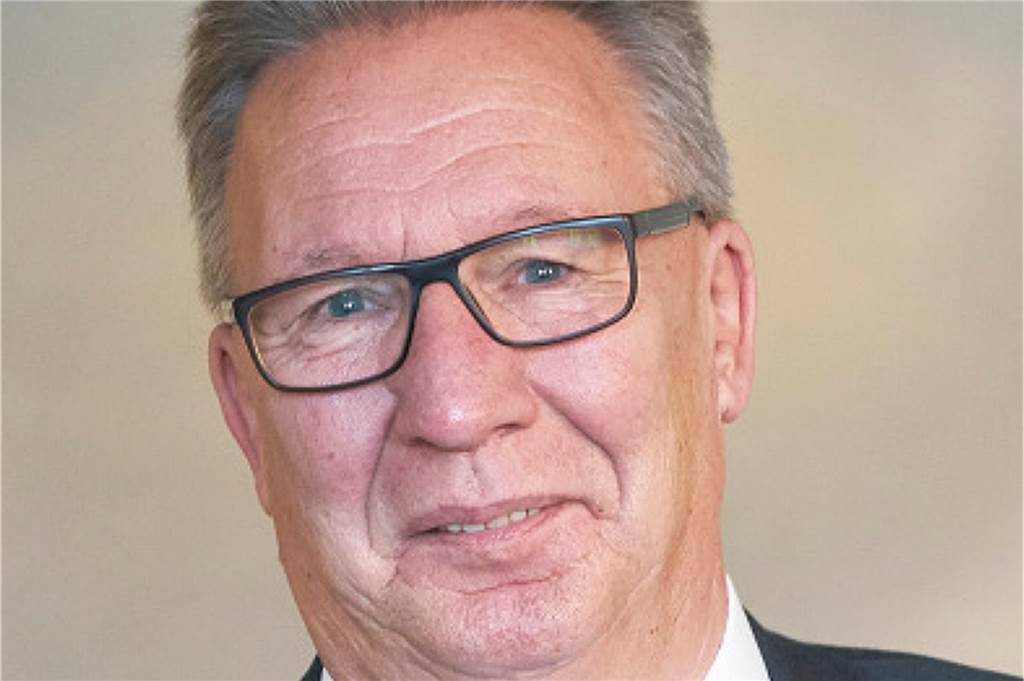 TuS Hemmerde stocksauer auf die Stadt Unna: „Diese Ignoranz ist unterste Sohle“ Klaus Tibbe ist Ortsvorsteher in Hemmerde und fordert mehr Bewegung in Sachen Kunstrasenplatz.