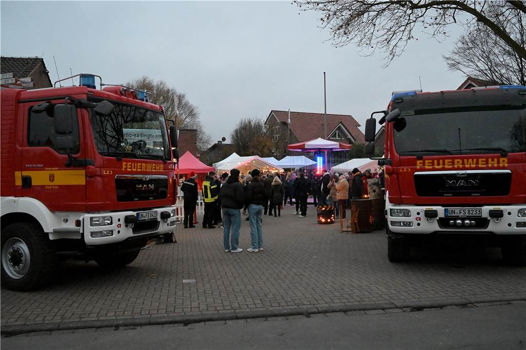 Klein, aber fein - so war der Cappenberger Weihnachtsmarkt.