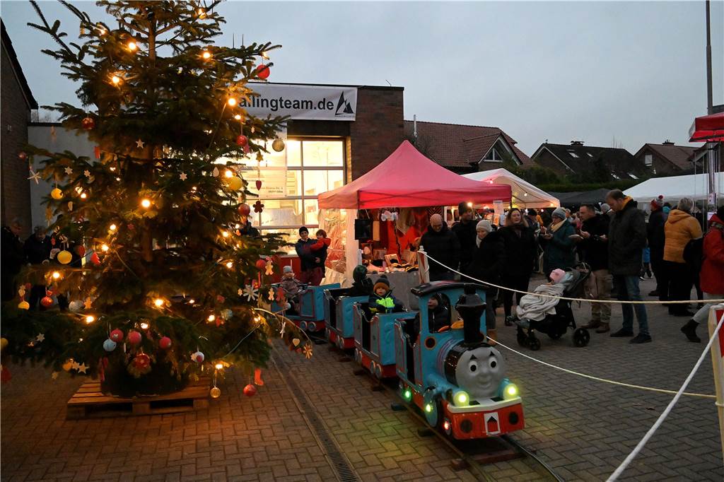 Klein, aber fein - so war der Cappenberger Weihnachtsmarkt.