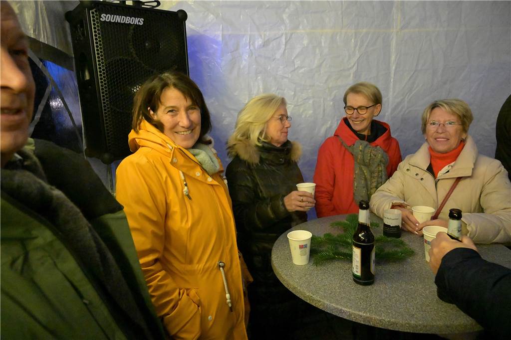 Klein, aber fein - so war der Cappenberger Weihnachtsmarkt.