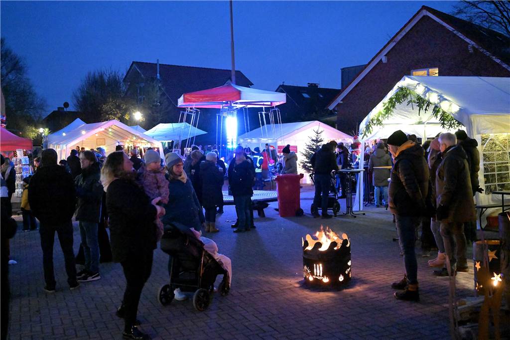 Klein, aber fein - so war der Cappenberger Weihnachtsmarkt.