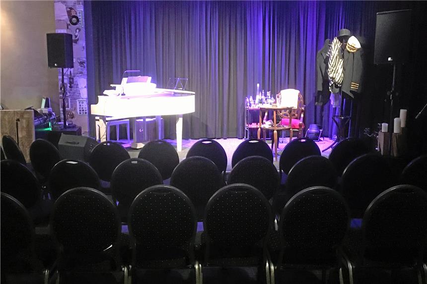 Das ist Hördes neueste Musik-Bühne Kleine Bühne mit vielen Möglichkeiten: Die Betreiber des Hansa-Theaters haben einen Nebenraum zu einer neuen Bühne umgebaut.
