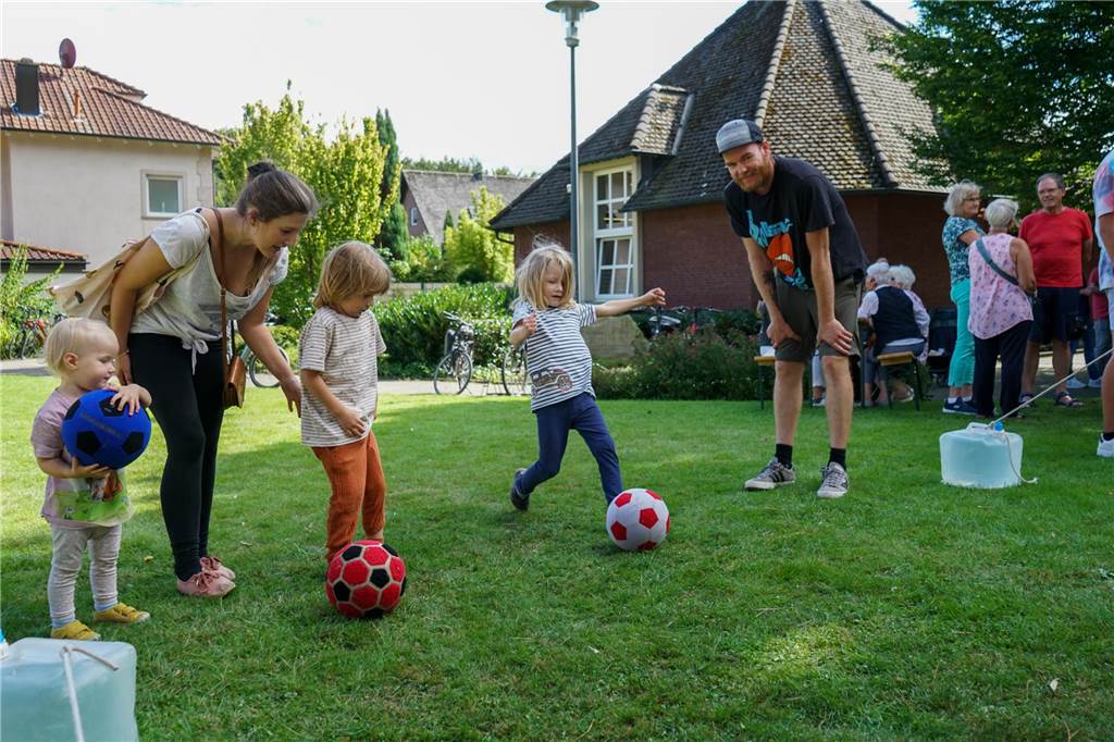 Kleine und große Kirchhellener kamen am Wochenende voll auf ihre Kosten und genossen die verschiedenen Angebote der sieben Ortsteile. 