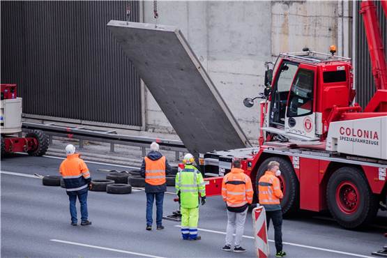 Nach tödlichem Unfall auf A3: Mangelhafte Konstruktion an Betonwand schon 2008 bekannt