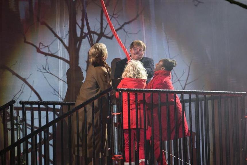 Kulturhauptstadt Leeuwarden: Die spröde Schöne am Deich König Willem-Alexander und Königin Máxima starten das Glockenläuten. Foto: Friso Gentsch