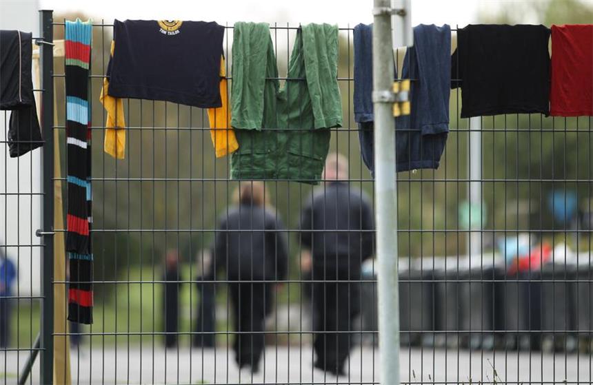 Selm behält bei Flüchtlingen Geld ein Kommunen holen sich einen Teil der Kosten für die Versorgung und Unterbringung von den Asylbewerbern zurück.