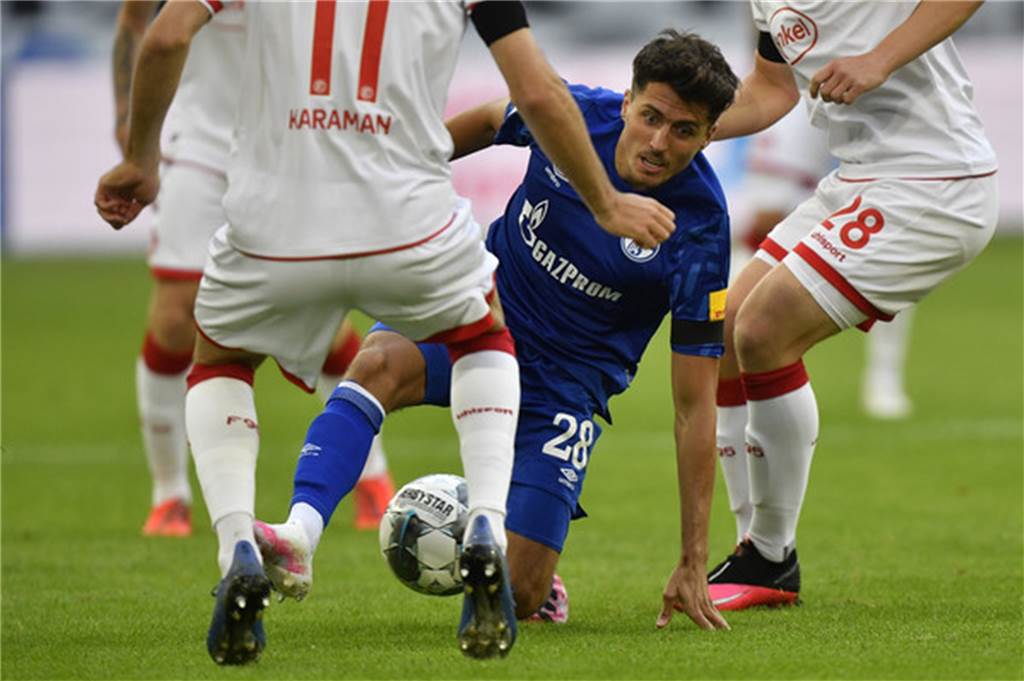 Guido Burgstaller enttäuscht, Weston McKennie trifft immerhin Konnte keine Impulse setzen: Alessandro Schöpf.