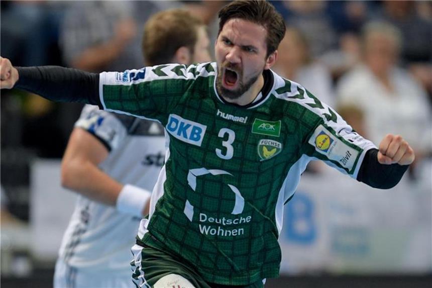 Füchse nach Viertelfinal-Hinspielpleite vor dem Euro-Aus Konnte mit seinen fünf Toren die Füchse-Niederlage in Nexe nicht verhindern: Fabian Wiede. Foto: Axel Heimken