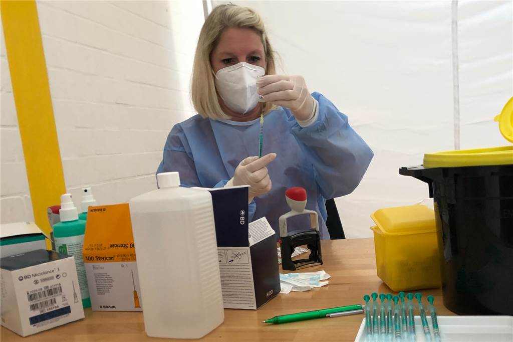 „Kontaktpersonen“ zu Pflegebedürftigen und zu Schwangeren können sich für frühzeitige Impfungen beim Gesundheitsamt des Kreises Borken eintragen lassen.
