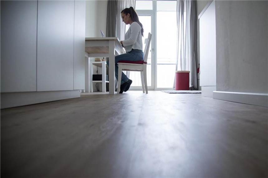 Wo man im Studium am besten wohnt Konzentriertes Arbeiten ist in einem Studentenwohnheim nur dann möglich, wenn die anderen Bewohner Rücksicht nehmen. Foto: Christin Klose