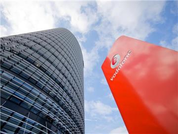 Konzernzentrale von Vodafone in Düsseldorf: Der britische Konzern prüft den Abbau von weiteren 170 Arbeitsplätzen in Deutschland. Foto: Rolf Vennenbernd/Archiv
