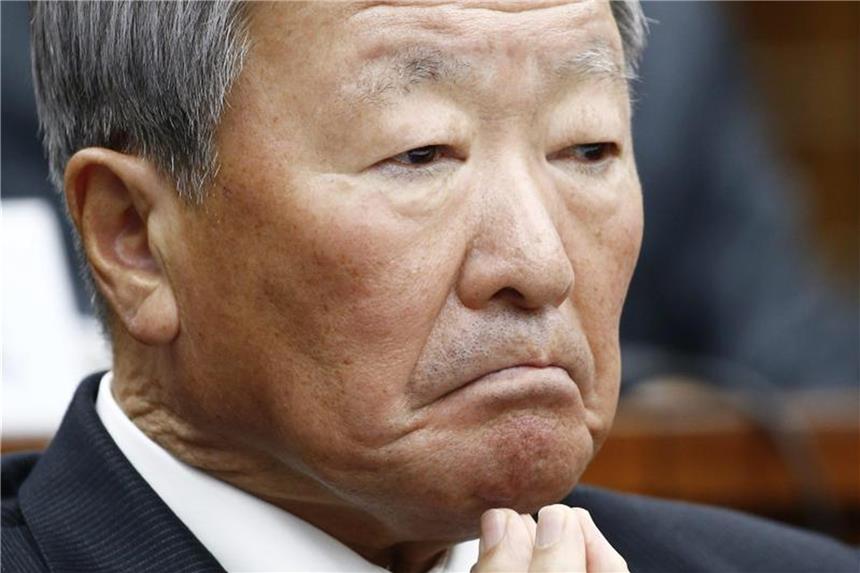 Chef des südkoreanischen Mischkonzerns LG gestorben Koo Bon Moo während einer Anhörung im Parlament. Koo starb im Alter von 73 Jahren. Foto: Jeon Heon-Kyun, EPA/POOL