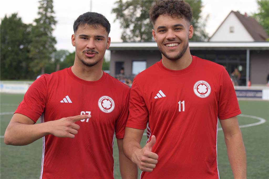 Geisecker SV präsentiert noch einen Neuzugang: Debüt schon im Halbfinale gegen ETuS? Koray Sener (li.) und Adam Bouadjaj hatten einen großen Anteil daran, dass der Geisecker SV im Halbfinale der 41. Fußball-Stadtmeisterschaft steht.