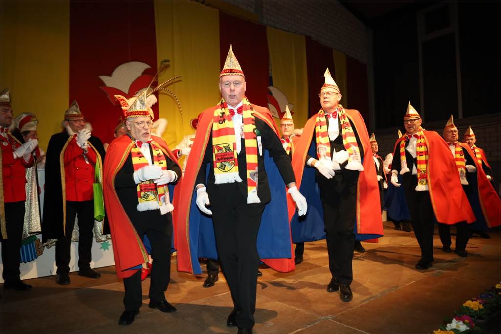 Kreative Kostüme, ein abwechslungsreiches Programm und eine tolle Büttenrede gab es bei der Karnevalsparty des Vinnumer Karnevals Komitees.
