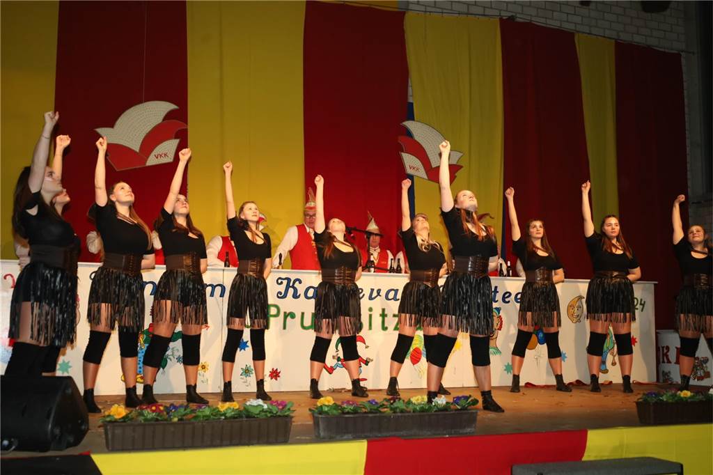 Kreative Kostüme, ein abwechslungsreiches Programm und eine tolle Büttenrede gab es bei der Karnevalsparty des Vinnumer Karnevals Komitees.