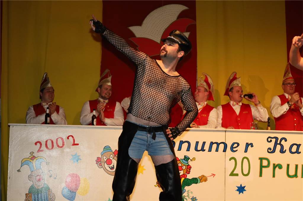 Kreative Kostüme, ein abwechslungsreiches Programm und eine tolle Büttenrede gab es bei der Karnevalsparty des Vinnumer Karnevals Komitees.