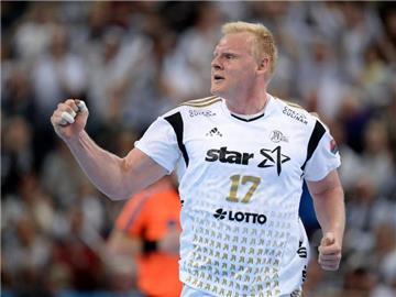 Kreisläufer Patrick Wiencek vom THW Kiel hat sich eine Augenverletzung zugezogen. Foto: Daniel Reinhardt