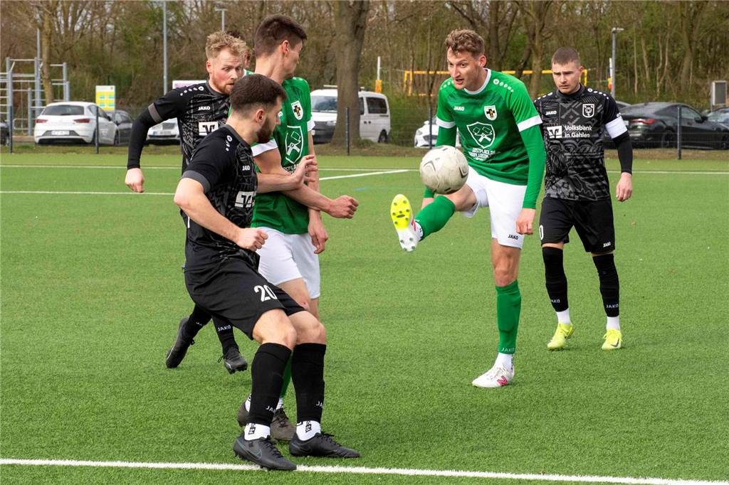 Kreisliga A1 RE, TuS Gahlen - BVH Dorsten 5:3 (2:2)