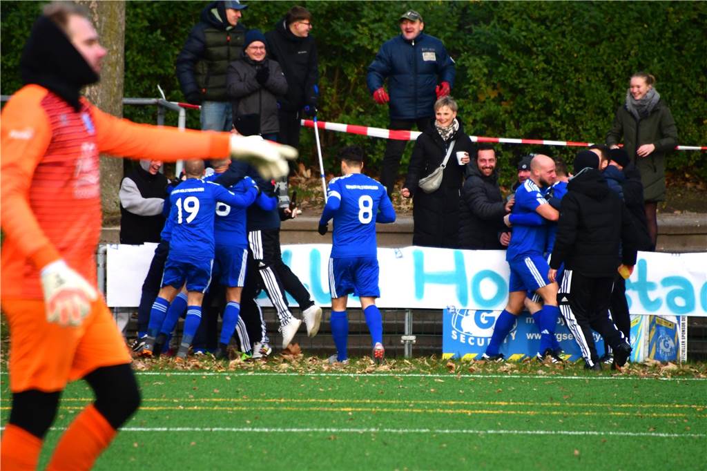 Kreisliga-B-Spitzenreiter Wacker Obercastrop kassierte bei seinem 3:2-Sieg bei SG Arminia Holsterhausen/Stephanus die ersten Gegentore der Saison.
