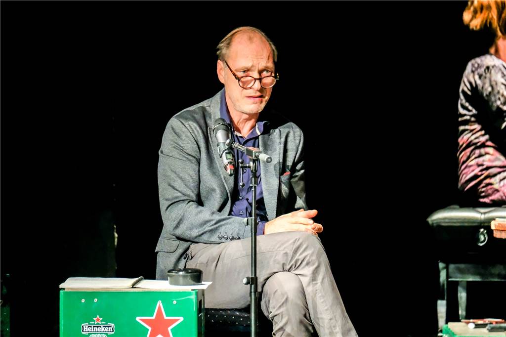 Revier-Thriller "No Man's Road": Stars bringen Kino-Erlebnis ins Theater