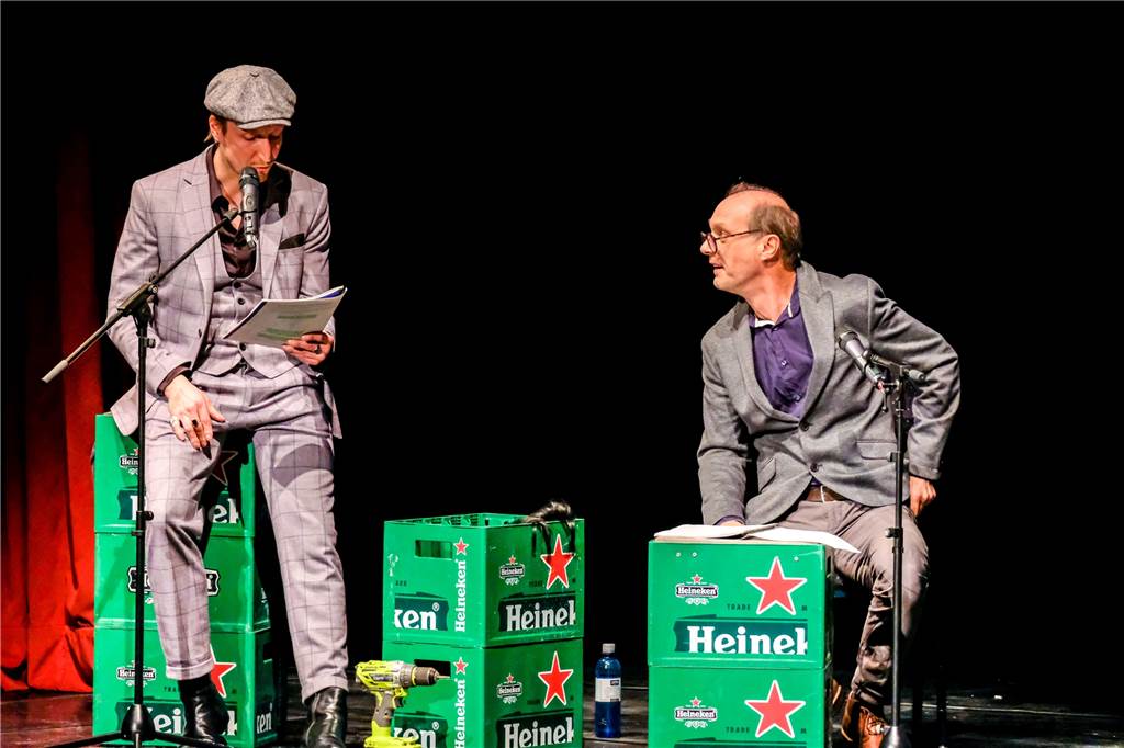 Revier-Thriller "No Man's Road": Stars bringen Kino-Erlebnis ins Theater