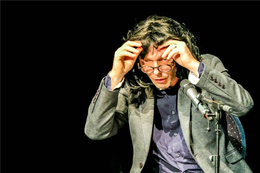 Revier-Thriller "No Man's Road": Stars bringen Kino-Erlebnis ins Theater