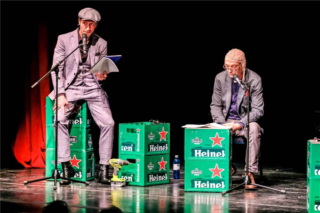 Revier-Thriller "No Man's Road": Stars bringen Kino-Erlebnis ins Theater