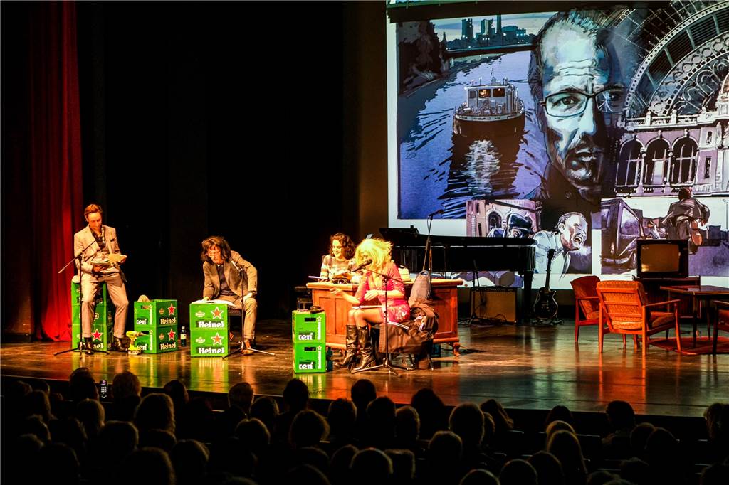 Revier-Thriller "No Man's Road": Stars bringen Kino-Erlebnis ins Theater