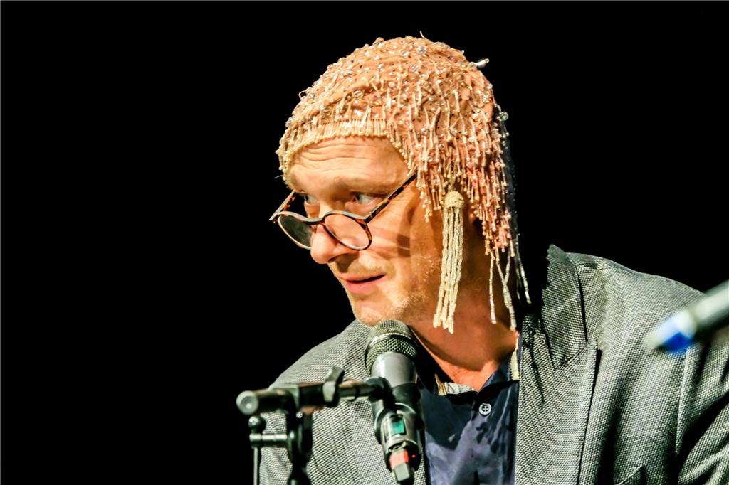 Revier-Thriller "No Man's Road": Stars bringen Kino-Erlebnis ins Theater
