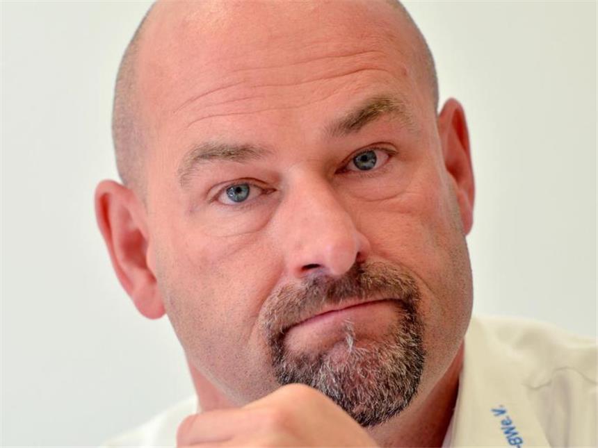 Verband: Homosexualität ist tabu bei Polizei Kriminalhauptkommissar Thomas Ulmer ist der Bundesvorsitzende des Verbandes lesbischer und schwuler Polizeibediensteter (VelsPol). Foto: Arne Dedert
