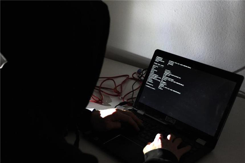 Falsche „Fortnite“-Versionen im Umlauf Kriminelle Trittbrettfahrer haben zahlreiche falsche Versionen des Ego-Shooters „Fortnite“ in Umlauf gebracht. Die Dateien enthalten häufig Schad-Software. Foto: Lisa Forster/Symbolbild