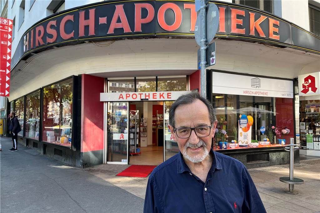 Apothekensterben geht weiter: „Viele Sorgen und große Unzufriedenheit“ Kristian Reissig hatte die Hirsch-Apotheke am Ostenhellweg im vergangenen Herbst egeben.