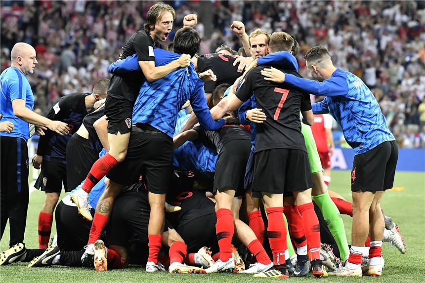 Kroatien ringt Dänemark im Elfmeterschießen nieder Kroatien trifft im Viertelfinale auf Gastgeber Russland.
